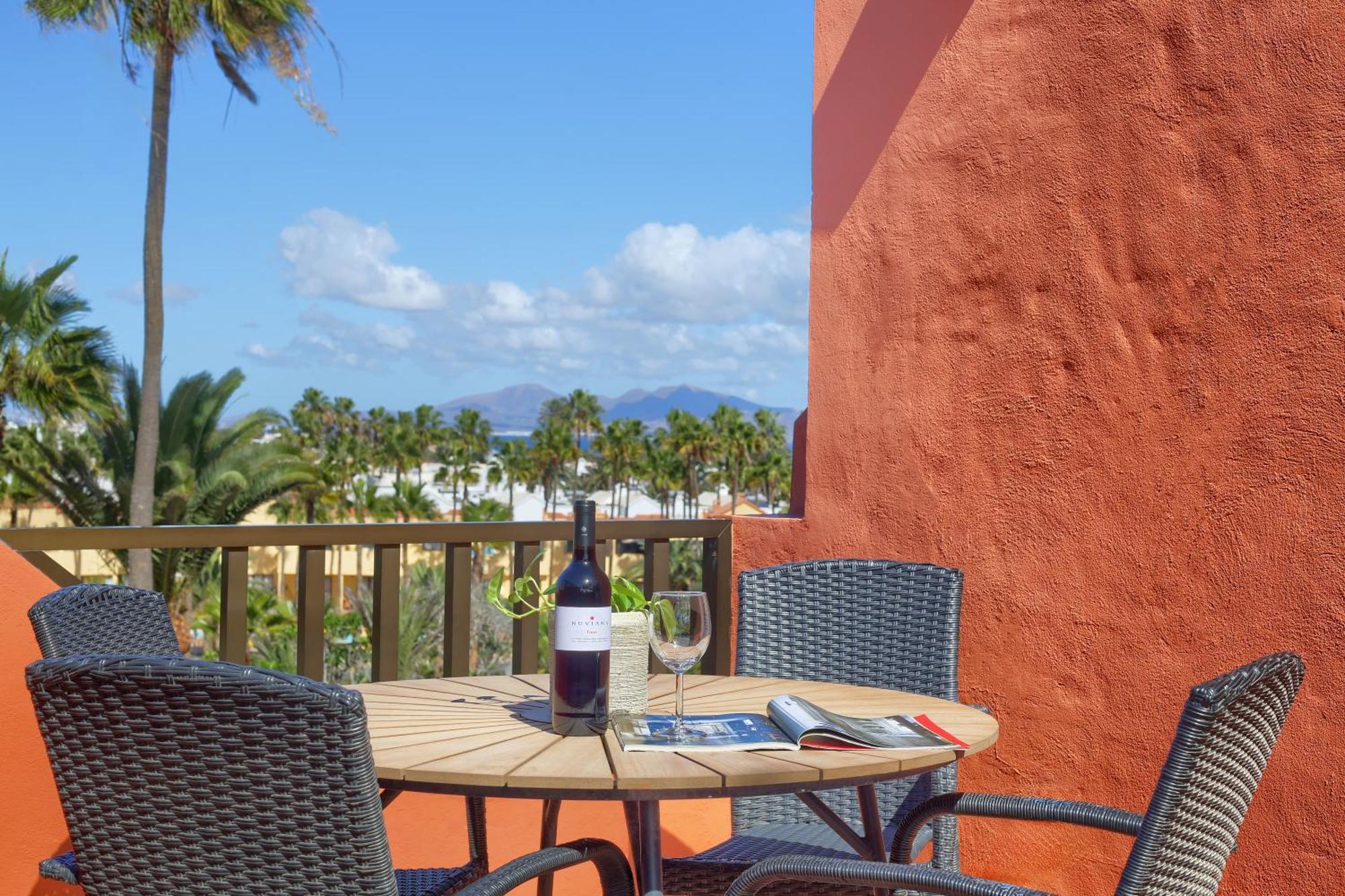 Oasis Royal Apartment Corralejo Exterior photo