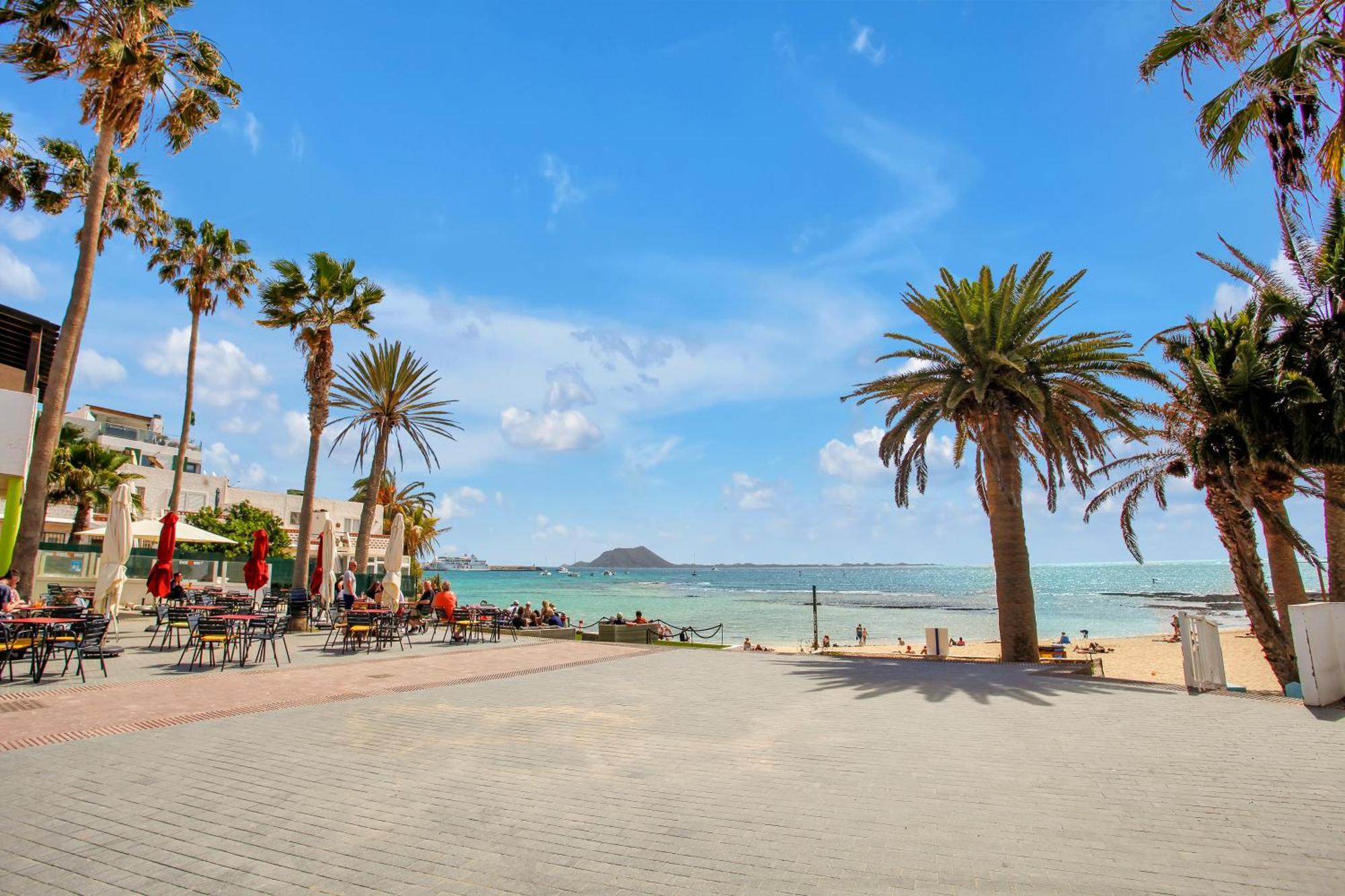 Oasis Royal Apartment Corralejo Exterior photo